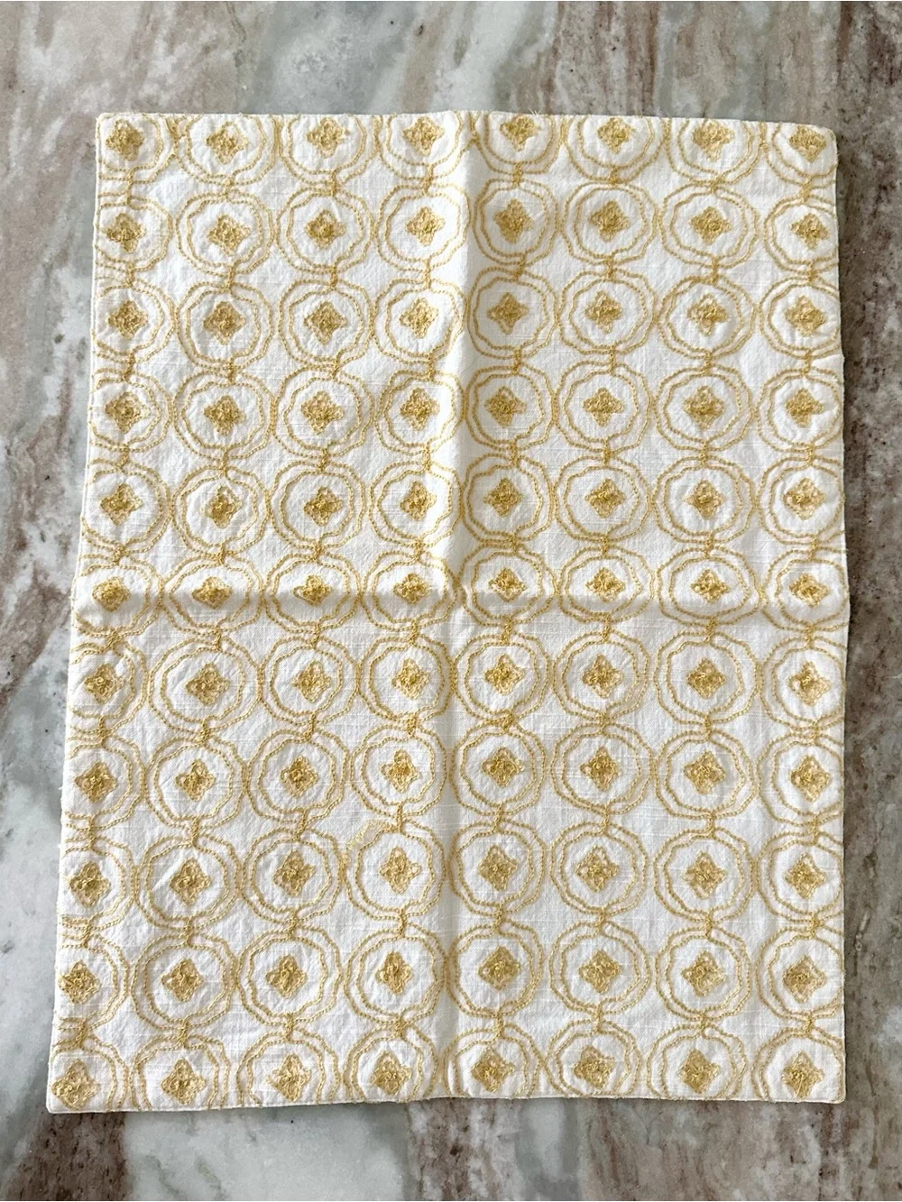 Set of 4 Floral Cloth Embroidered Placemats in Yellow & White